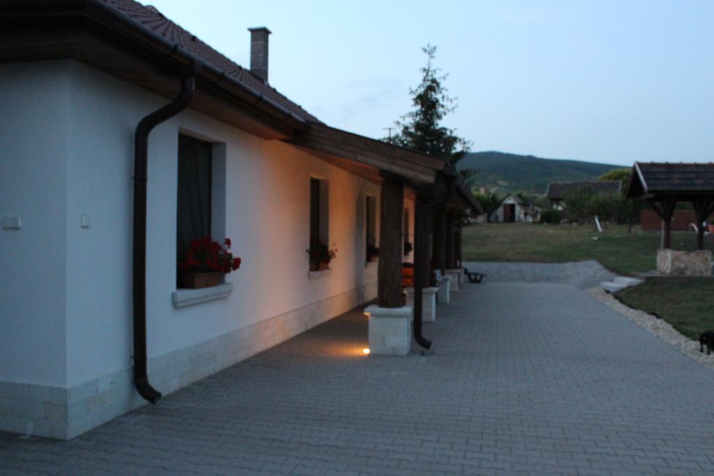 Pillango Vendeghaz Otel Tállya Dış mekan fotoğraf