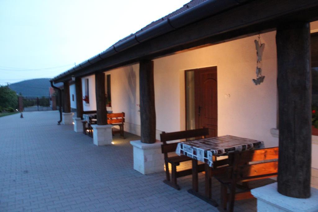 Pillango Vendeghaz Otel Tállya Dış mekan fotoğraf
